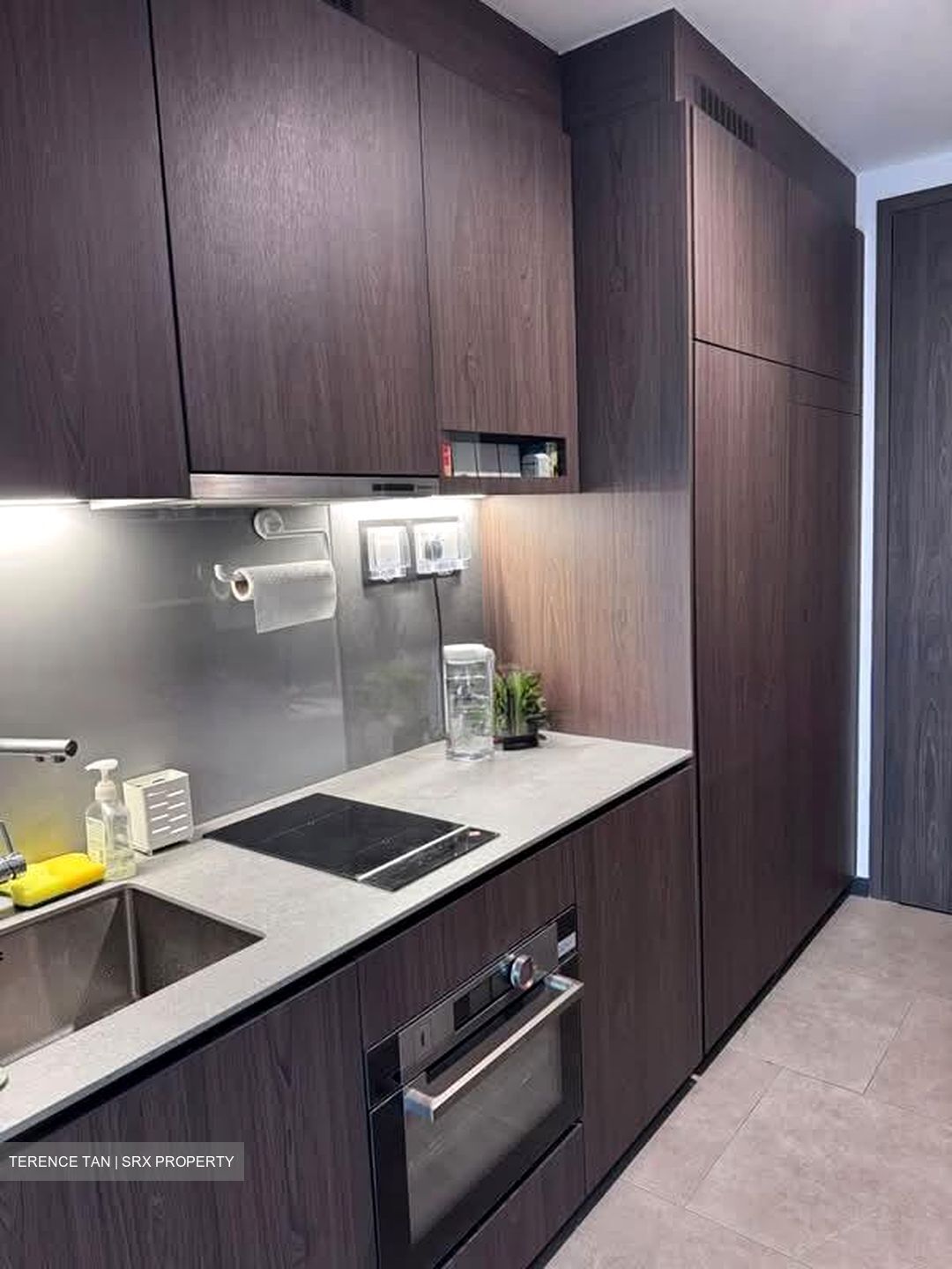 Midtown Modern (D7), Apartment #567735511